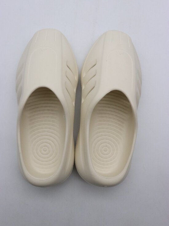 NWOB Adidas adiFOM Infinity Men’s Size 8  Mule Slides Cream Slip On Casual Shoes